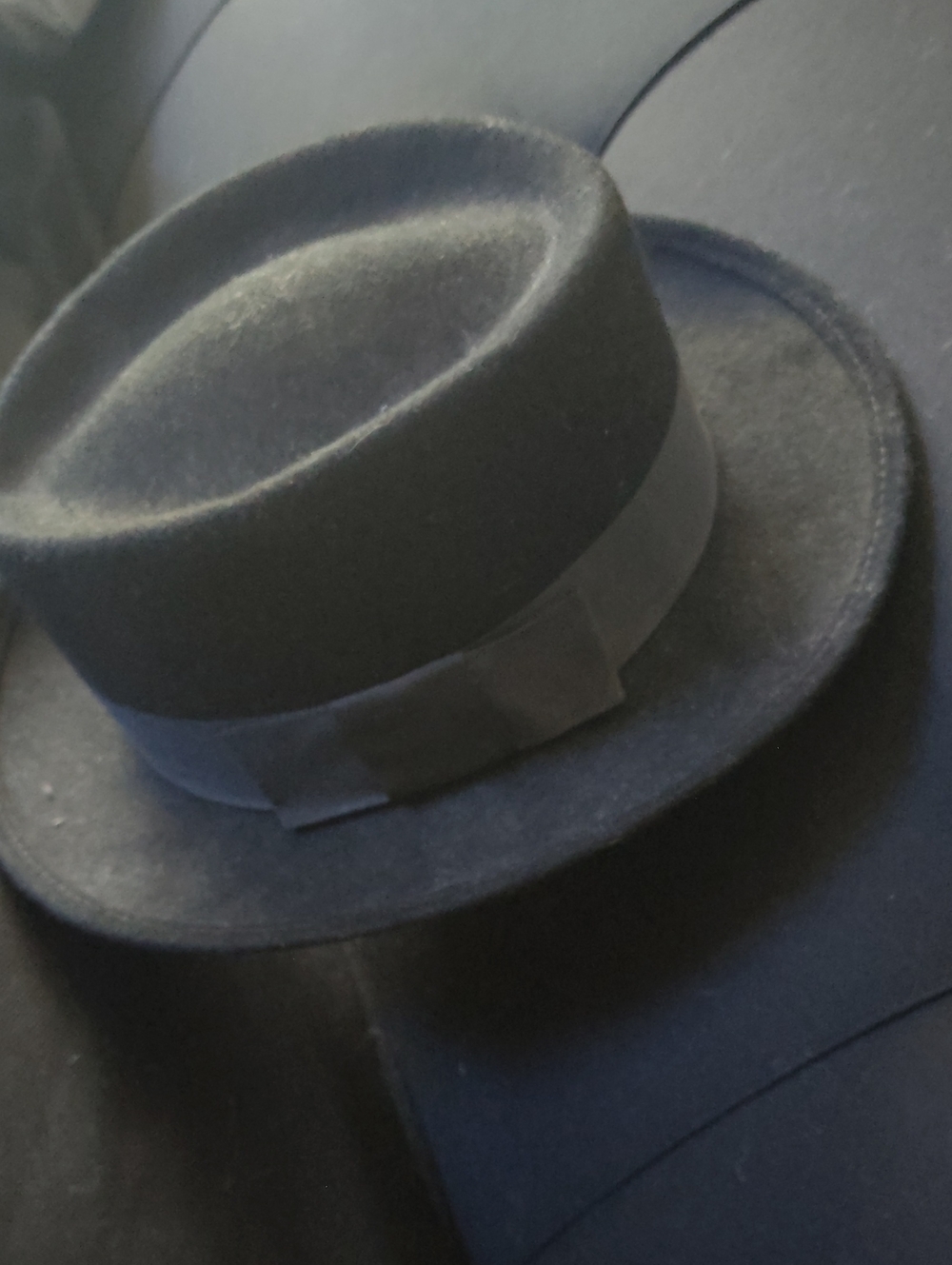 Classic Felt Pork Pie Hat in Dark Gray